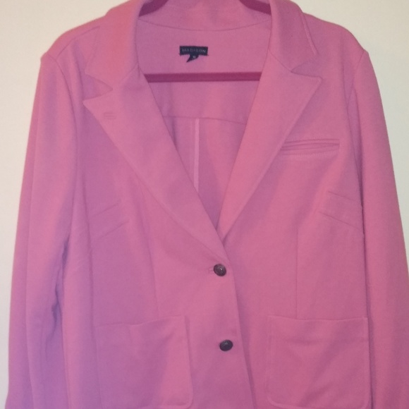 Blazer - Picture 1 of 2